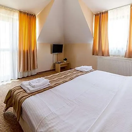 Szálloda Ring 2*