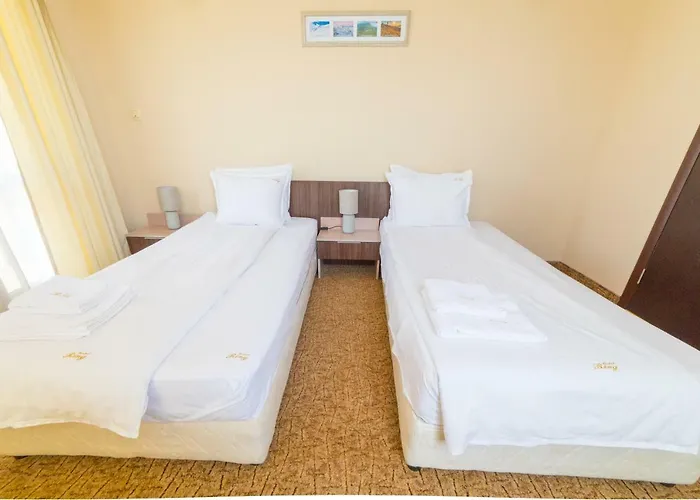 Ring Otel Yukarı Cuma